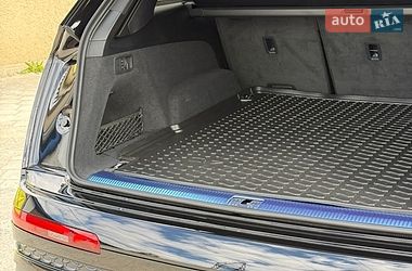 Внедорожник / Кроссовер Audi Q7 2024 в Подольске