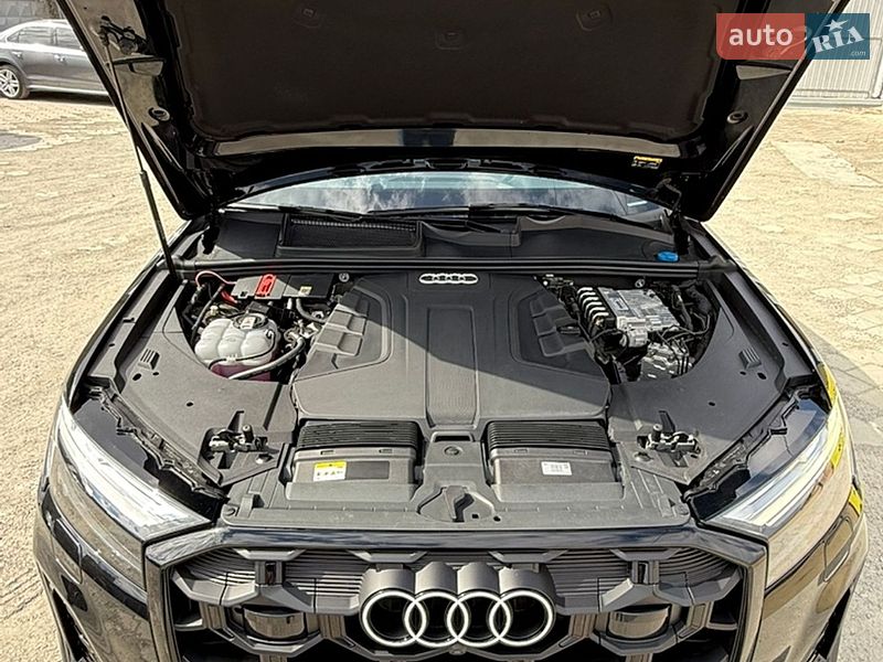 Внедорожник / Кроссовер Audi Q7 2024 в Подольске