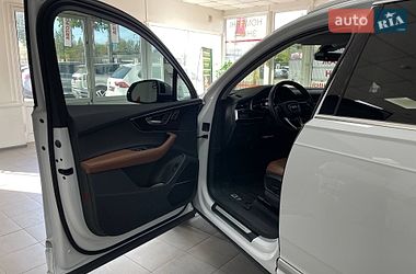 Внедорожник / Кроссовер Audi Q7 2023 в Киеве