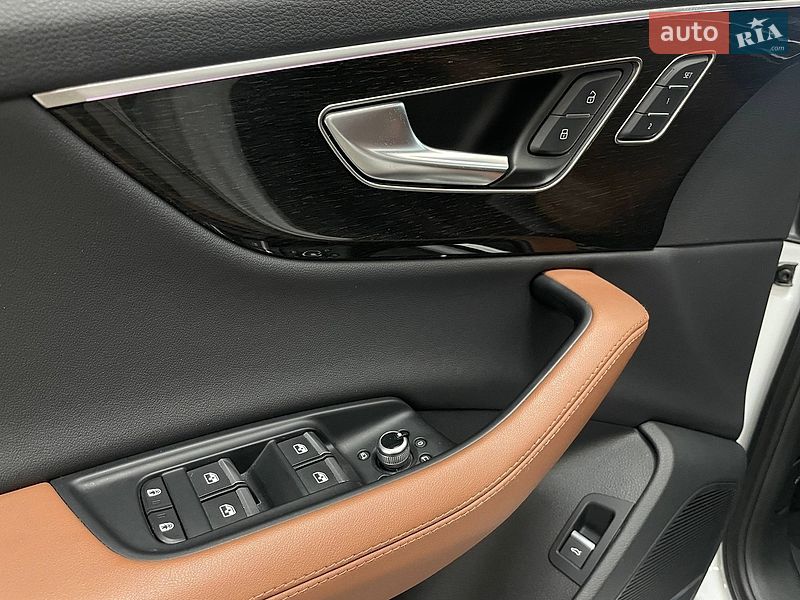 Внедорожник / Кроссовер Audi Q7 2023 в Киеве