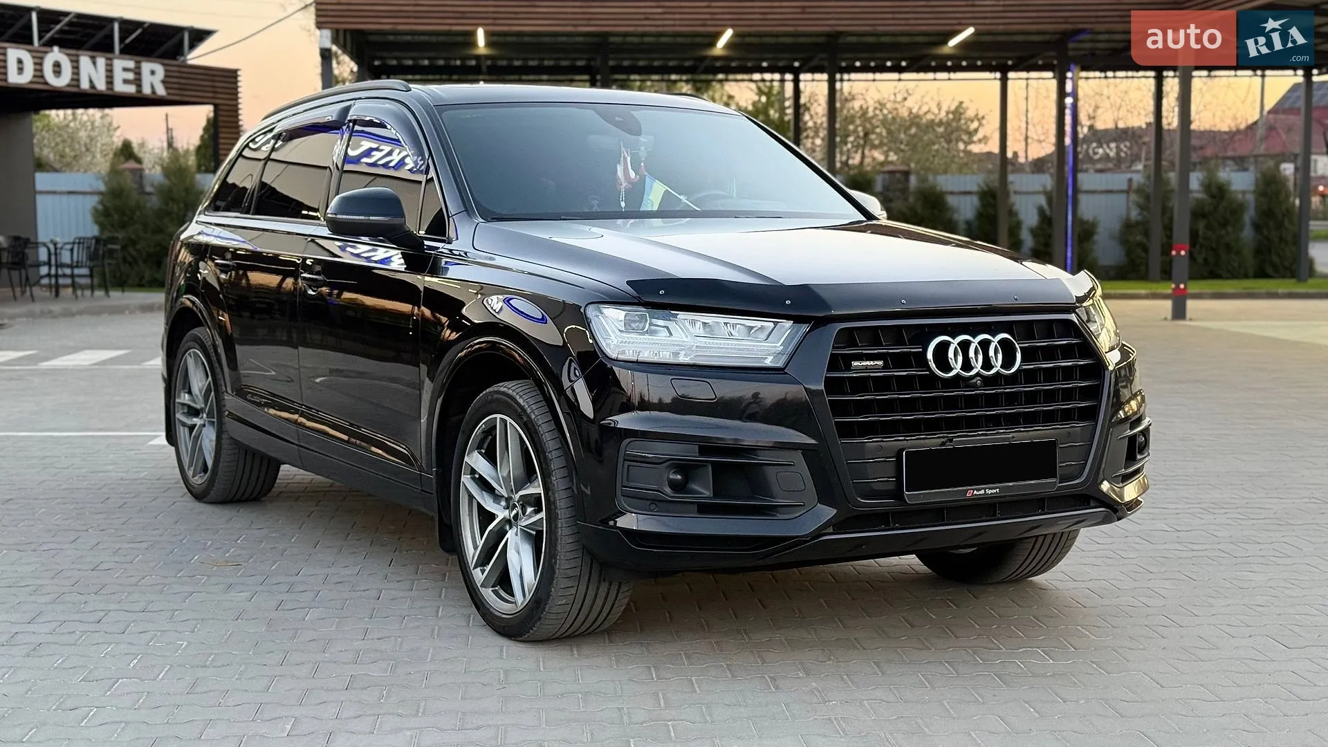 2017 Audi Q7 - мініатюра 2