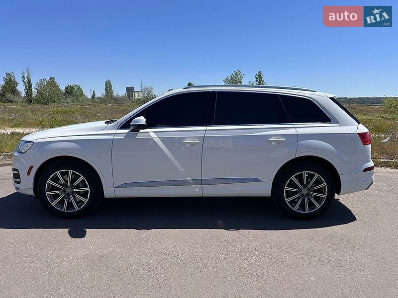 Внедорожник / Кроссовер Audi Q7 2019 в Николаеве