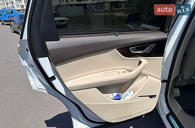 Внедорожник / Кроссовер Audi Q7 2019 в Николаеве