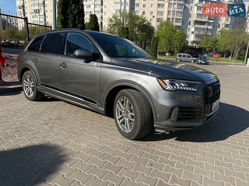 Внедорожник / Кроссовер Audi Q7 2020 в Ровно