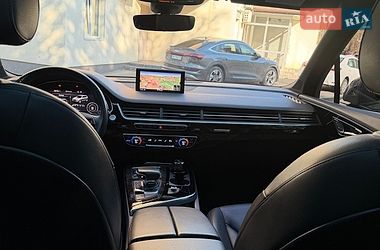 Внедорожник / Кроссовер Audi Q7 2018 в Киеве