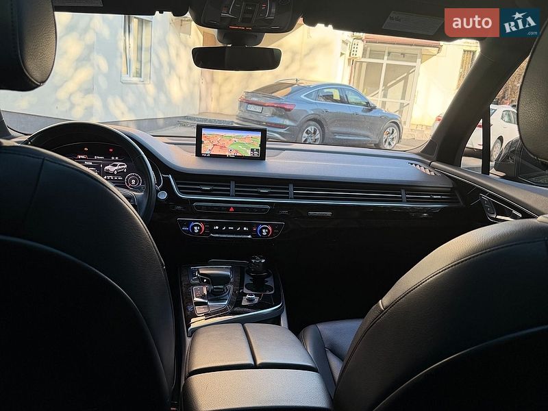 Внедорожник / Кроссовер Audi Q7 2018 в Киеве