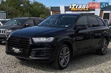 Внедорожник / Кроссовер Audi Q7 2017 в Стрые