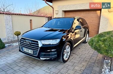 Позашляховик / Кросовер Audi Q7 2017 в Виноградові