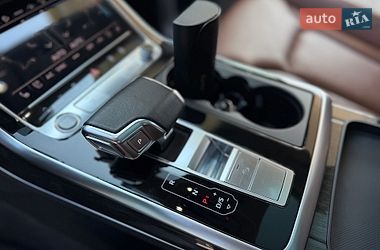 Позашляховик / Кросовер Audi Q7 2020 в Дніпрі