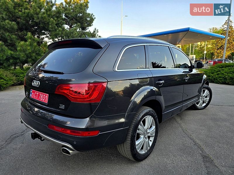 Внедорожник / Кроссовер Audi Q7 2015 в Полтаве