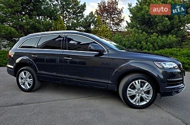 Внедорожник / Кроссовер Audi Q7 2015 в Полтаве