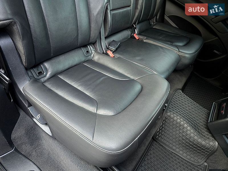 Внедорожник / Кроссовер Audi Q7 2015 в Полтаве