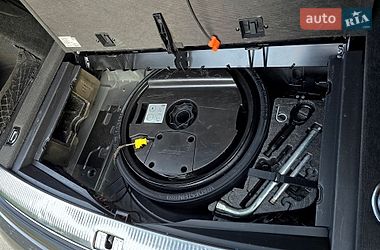 Внедорожник / Кроссовер Audi Q7 2015 в Полтаве
