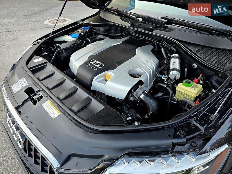 Внедорожник / Кроссовер Audi Q7 2015 в Полтаве