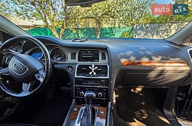 Внедорожник / Кроссовер Audi Q7 2015 в Черкассах