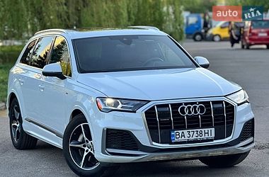 Внедорожник / Кроссовер Audi Q7 2021 в Киеве