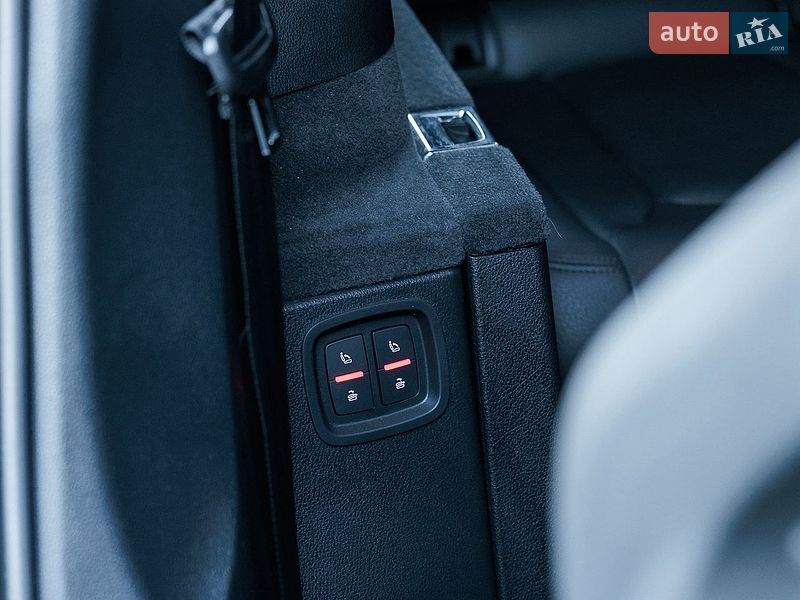 Позашляховик / Кросовер Audi Q7 2017 в Дніпрі