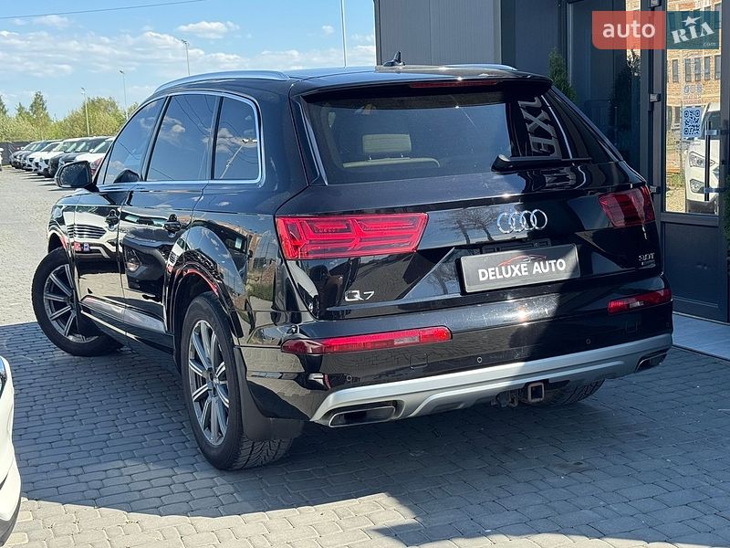 Позашляховик / Кросовер Audi Q7 2017 в Івано-Франківську
