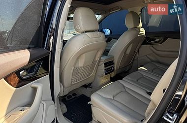 Позашляховик / Кросовер Audi Q7 2017 в Івано-Франківську