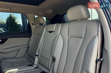 Позашляховик / Кросовер Audi Q7 2017 в Івано-Франківську