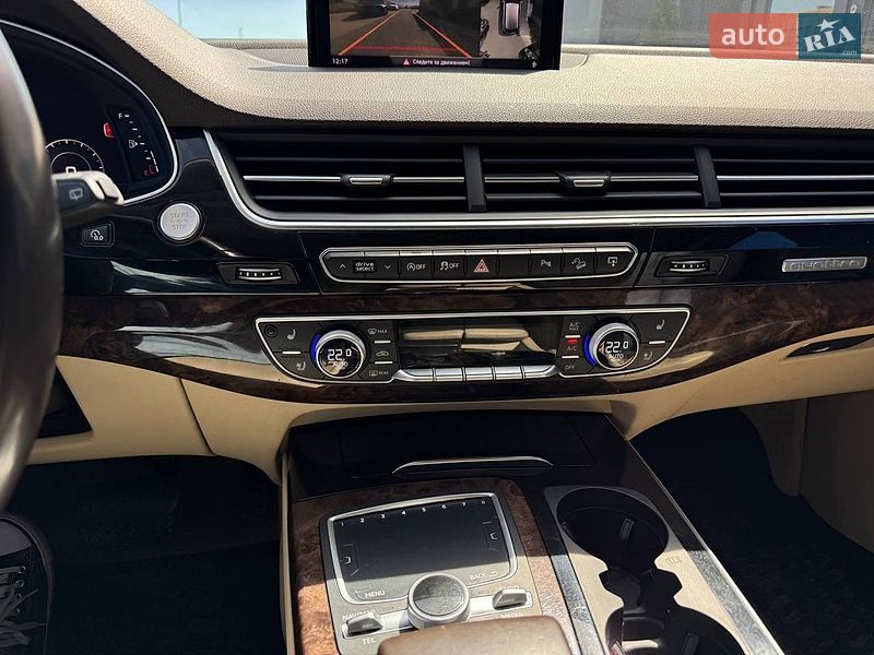 Позашляховик / Кросовер Audi Q7 2017 в Івано-Франківську