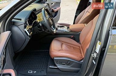Внедорожник / Кроссовер Audi Q7 2023 в Виннице
