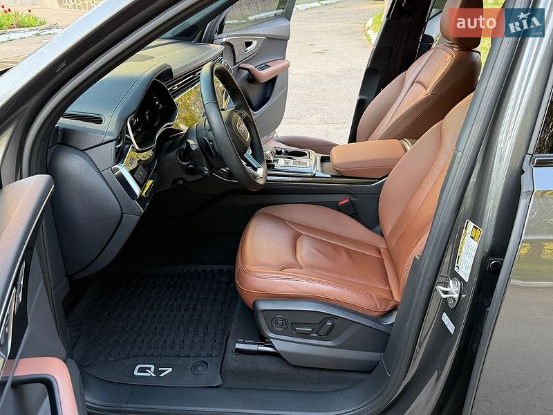 Внедорожник / Кроссовер Audi Q7 2023 в Виннице