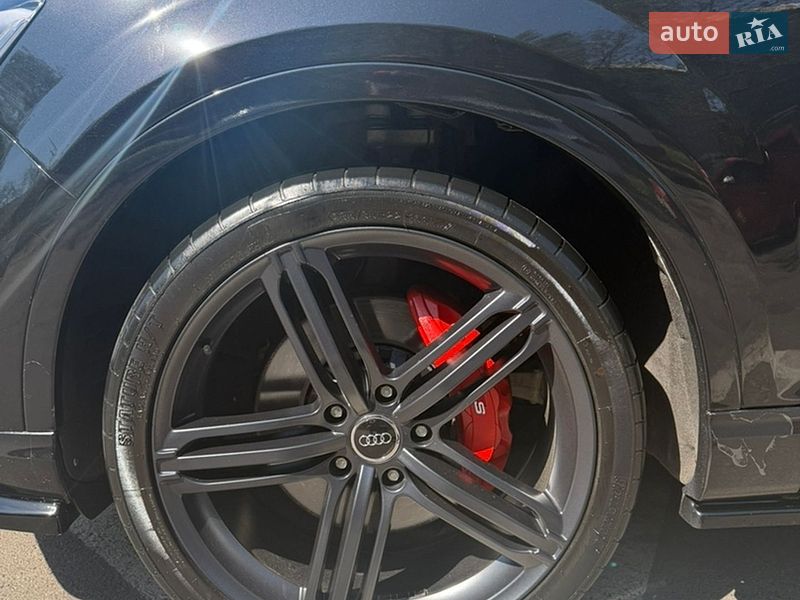 Внедорожник / Кроссовер Audi Q7 2018 в Киеве