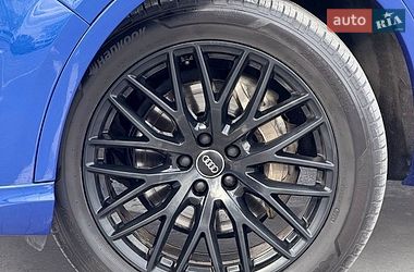 Позашляховик / Кросовер Audi Q7 2016 в Києві