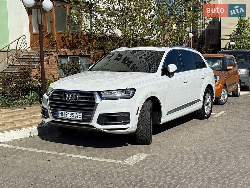 Внедорожник / Кроссовер Audi Q7 2019 в Одессе
