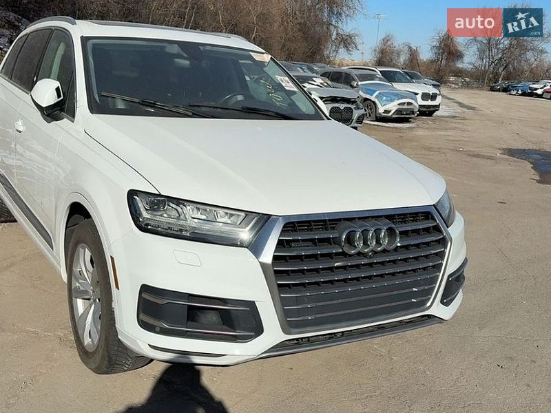 Внедорожник / Кроссовер Audi Q7 2019 в Одессе