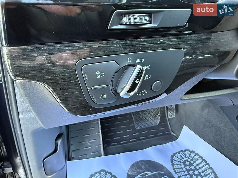 Внедорожник / Кроссовер Audi Q7 2017 в Харькове