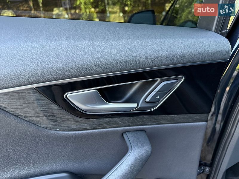 Внедорожник / Кроссовер Audi Q7 2017 в Харькове