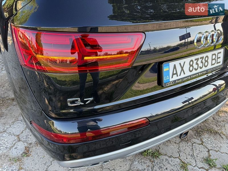 Внедорожник / Кроссовер Audi Q7 2017 в Харькове