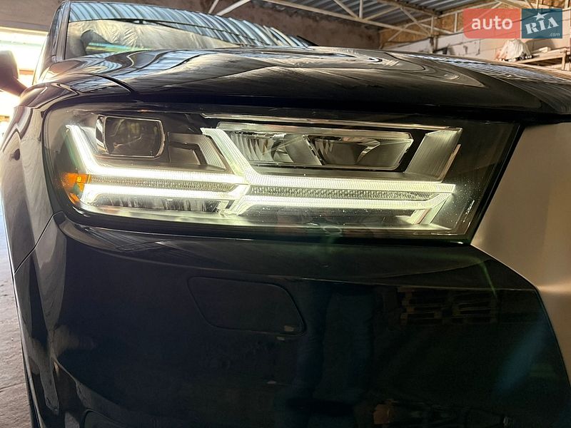 Внедорожник / Кроссовер Audi Q7 2017 в Харькове