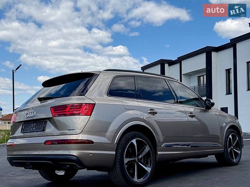 Внедорожник / Кроссовер Audi Q7 2019 в Тячеве