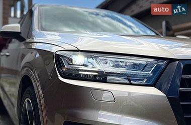 Внедорожник / Кроссовер Audi Q7 2019 в Тячеве