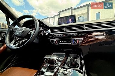 Внедорожник / Кроссовер Audi Q7 2019 в Тячеве