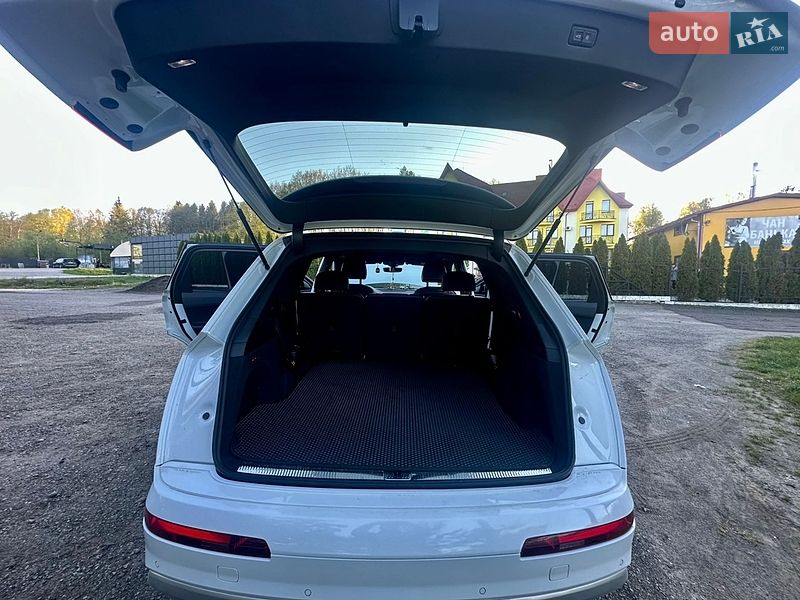 Внедорожник / Кроссовер Audi Q7 2018 в Трускавце