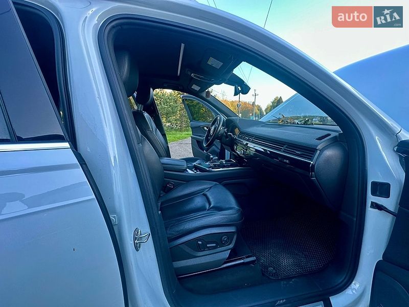 Внедорожник / Кроссовер Audi Q7 2018 в Трускавце