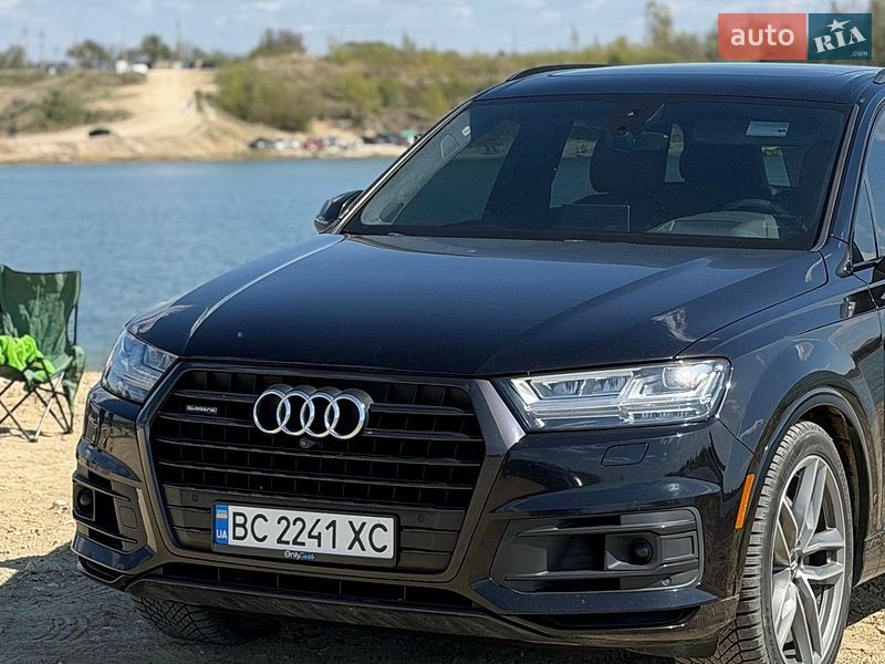 Внедорожник / Кроссовер Audi Q7 2017 в Львове