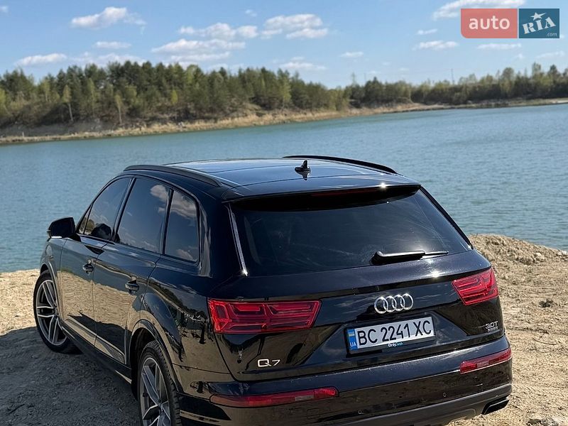 Внедорожник / Кроссовер Audi Q7 2017 в Львове