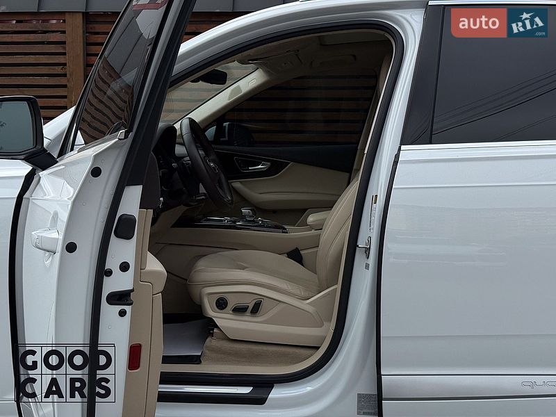Внедорожник / Кроссовер Audi Q7 2018 в Одессе