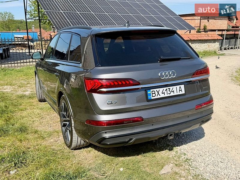 Внедорожник / Кроссовер Audi Q7 2020 в Каменец-Подольском