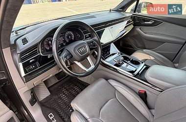 Внедорожник / Кроссовер Audi Q7 2020 в Каменец-Подольском