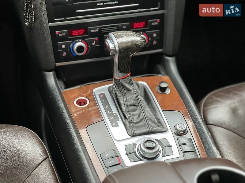 Внедорожник / Кроссовер Audi Q7 2012 в Киеве