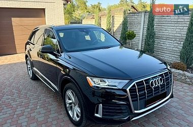 Позашляховик / Кросовер Audi Q7 2021 в Прилуках