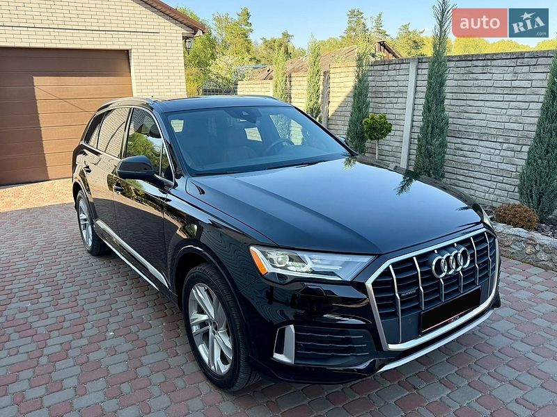 Позашляховик / Кросовер Audi Q7 2021 в Прилуках
