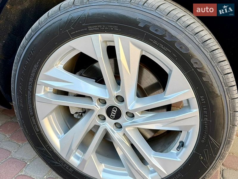 Позашляховик / Кросовер Audi Q7 2021 в Прилуках