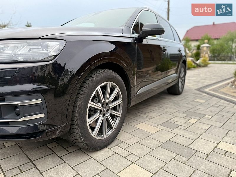 Внедорожник / Кроссовер Audi Q7 2017 в Моршине
